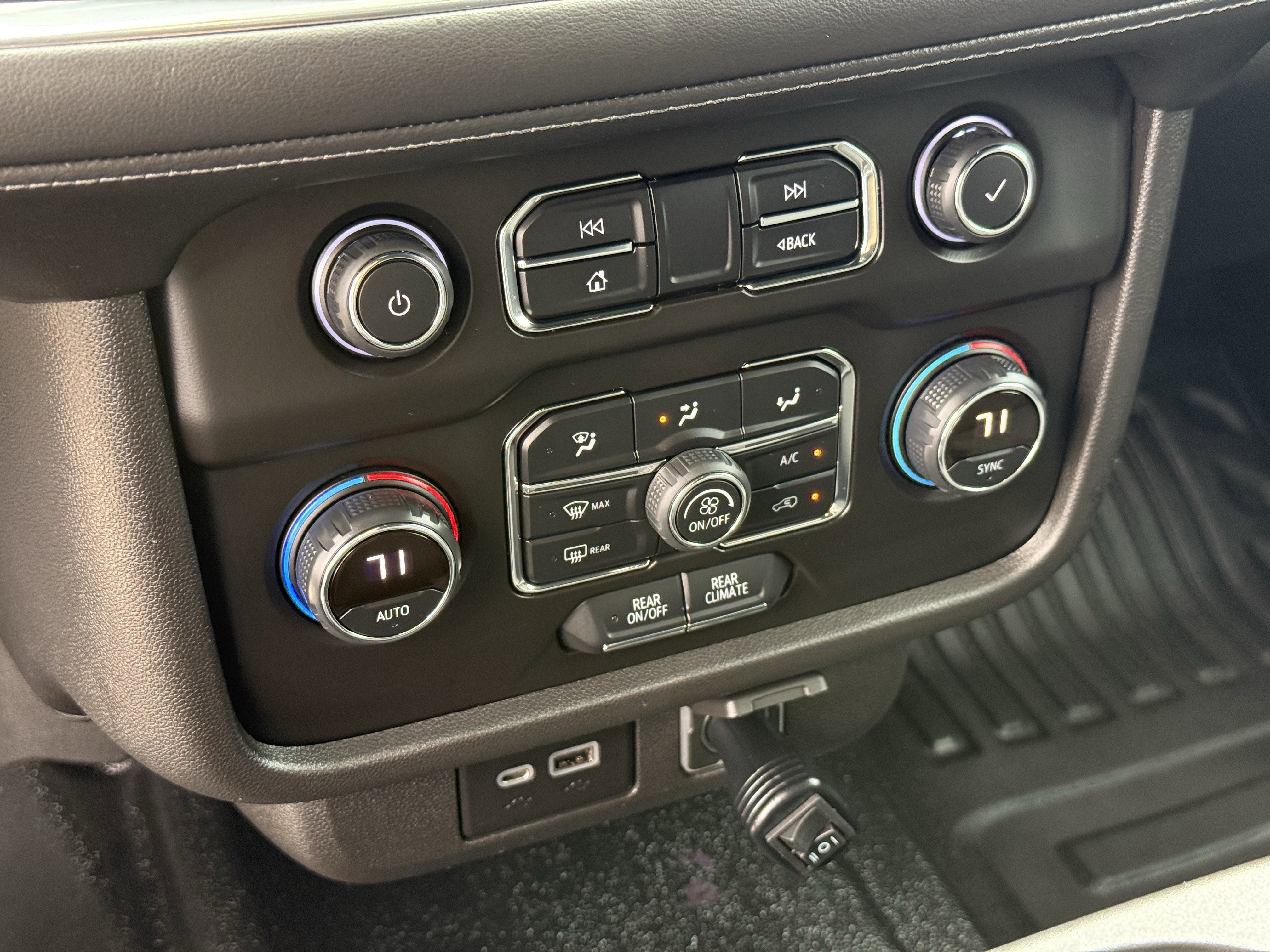 Used 2021 Chevrolet Tahoe 2WD w/ Remote Keyless Entry Package image 22