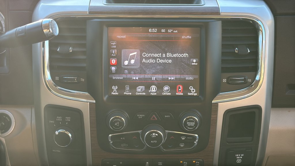 Used 2016 RAM 2500 Laramie AWD/4WD image 8