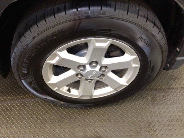 Used 2013 GMC Acadia SLE AWD/4WD image 26