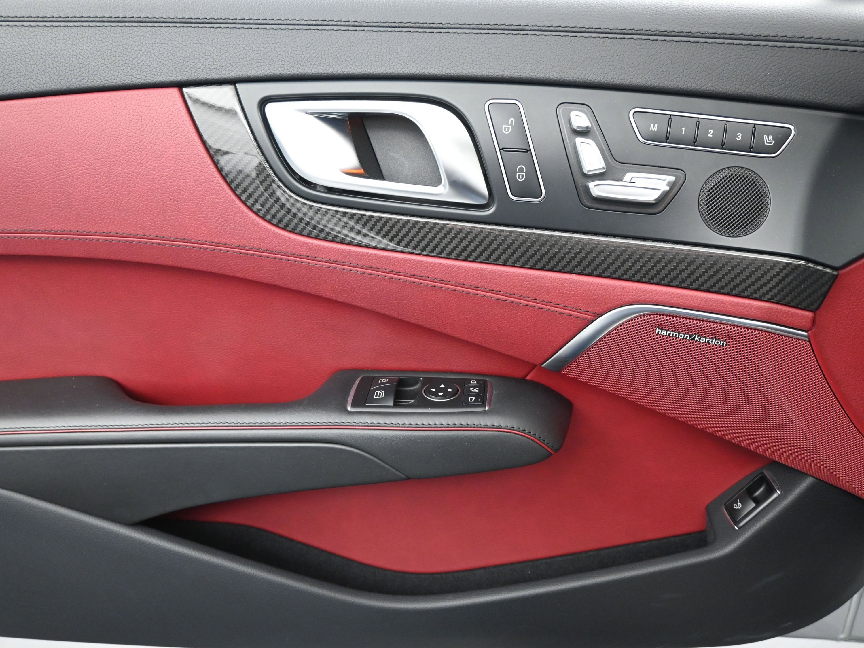 Used 2019 Mercedes-Benz SL 63 AMG image 16