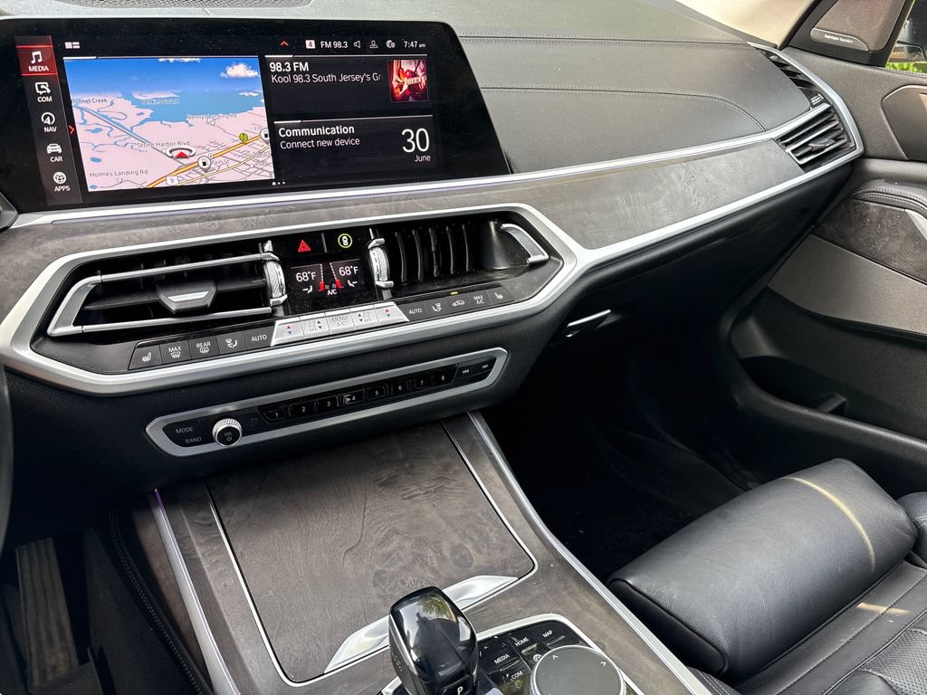 Used 2021 BMW X7 xDrive40i w/ Premium Package AWD/4WD image 12