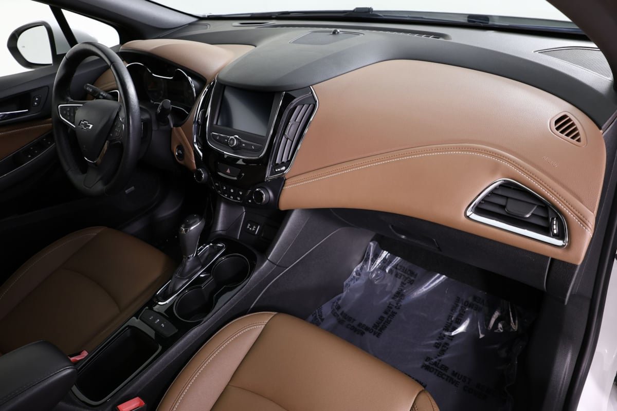 Used 2019 Chevrolet Cruze Premier w/ Sun And Sound Package FWD image 32