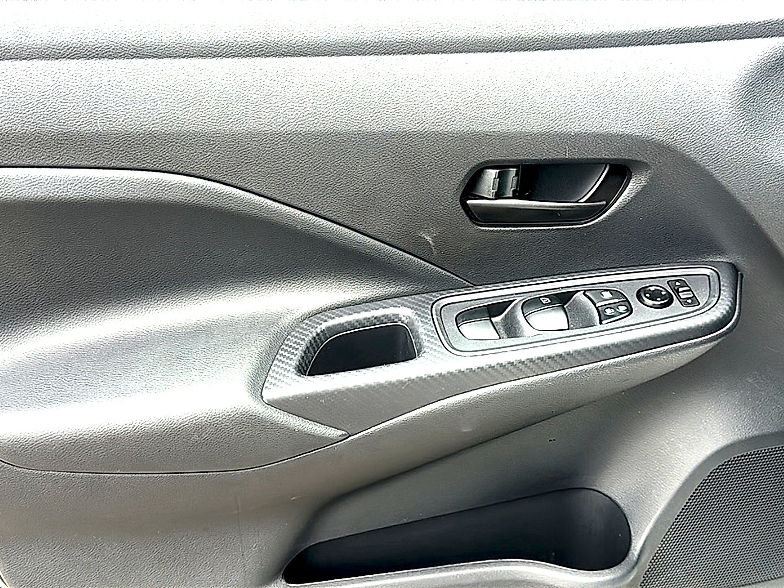 Certified 2025 Nissan Versa S w/ Trunk Package FWD image 16