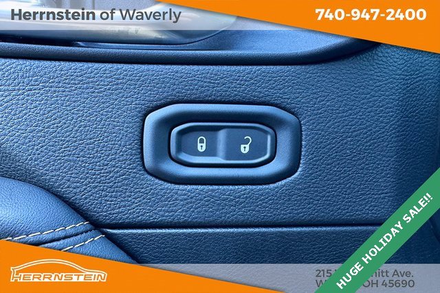 Used 2024 Jeep Wrangler Sahara image 17