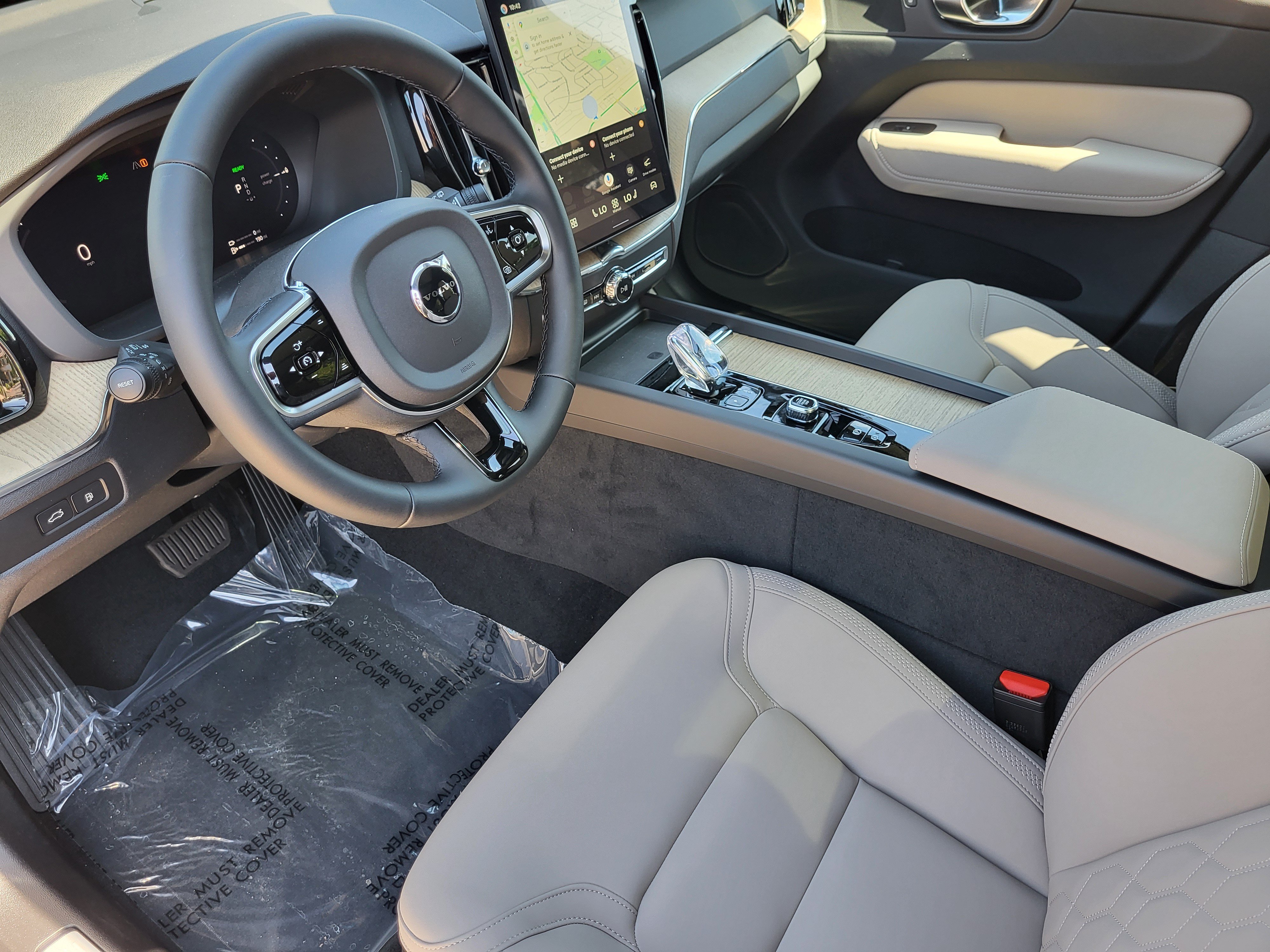 New 2026 Volvo XC60 T8 Core AWD/4WD image 9