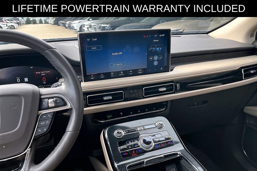 Used 2023 Lincoln Nautilus Reserve w/ Equipment Group 201A image 8