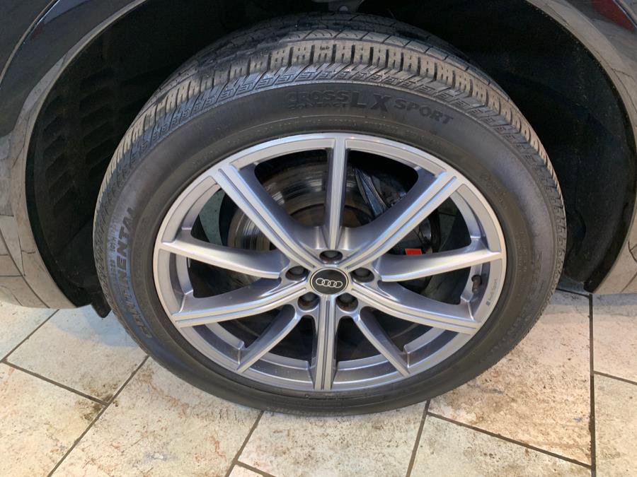 Used 2022 Audi SQ5 Premium Plus w/ Premium Plus Package image 12