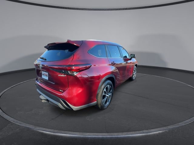 Used 2023 Toyota Highlander XLE image 14