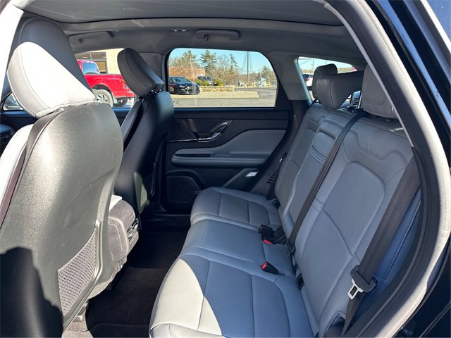 Used 2022 Lincoln Corsair Standard w/ Premium Package image 10