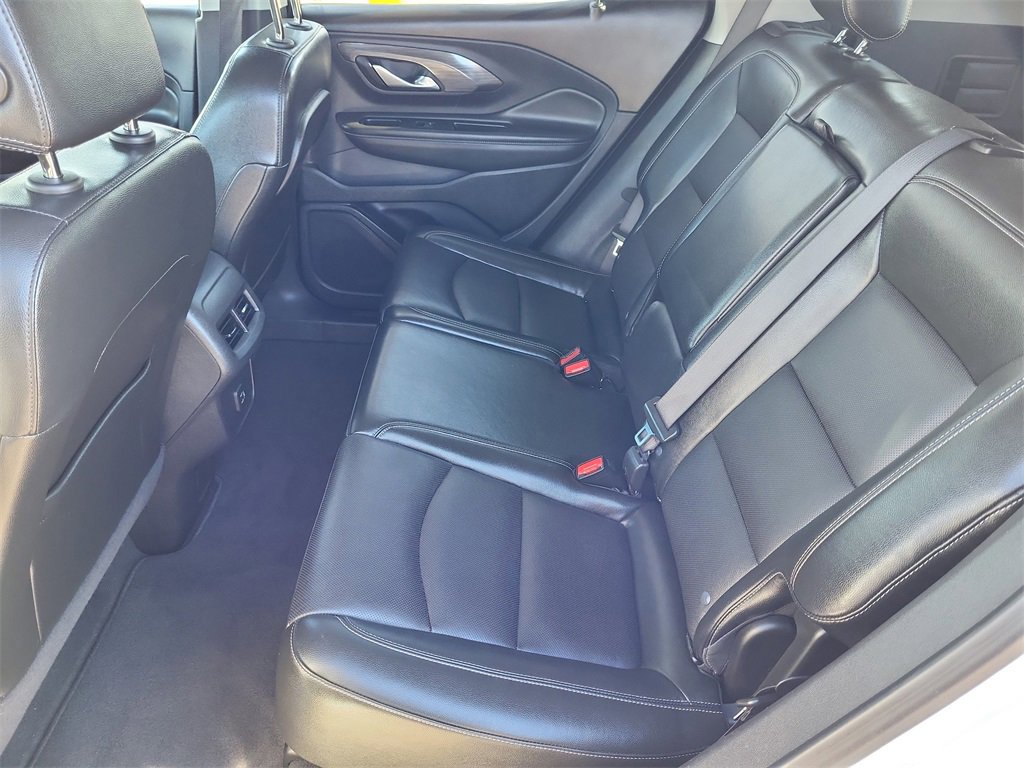 Certified 2023 GMC Terrain SLT image 8