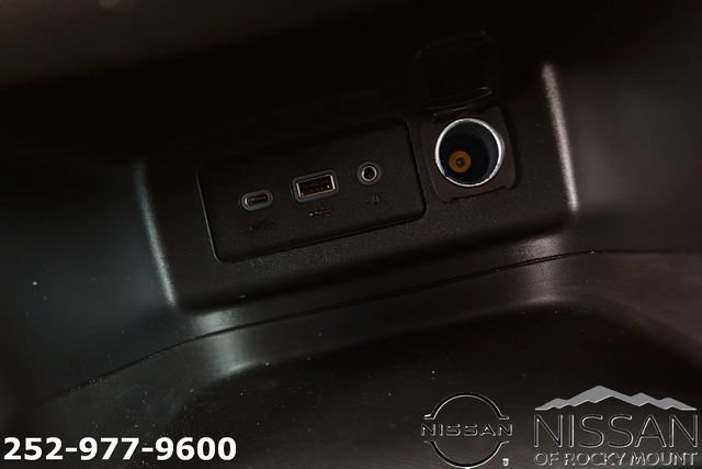 Used 2022 Chevrolet Equinox LT FWD image 22