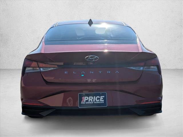 Used 2023 Hyundai Elantra SEL w/ Cargo Package image 6