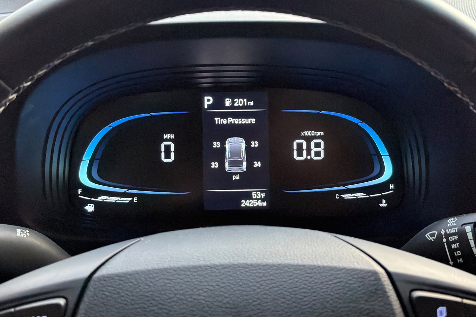 Certified 2023 Hyundai Venue SEL image 32