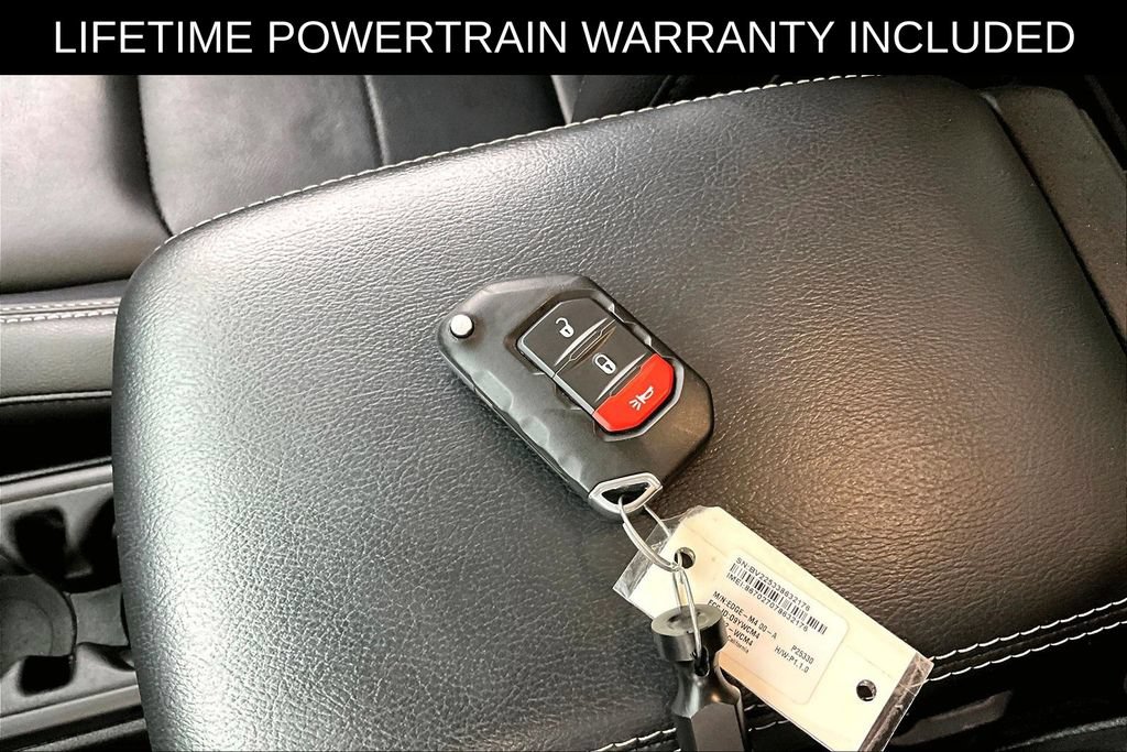 Used 2023 Jeep Wrangler Unlimited Sahara AWD/4WD image 13