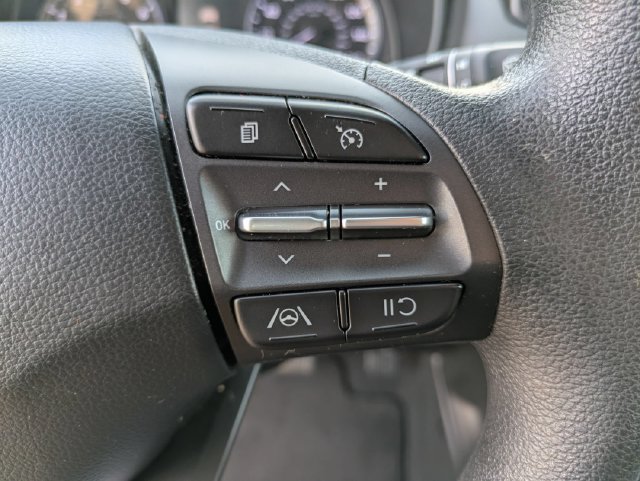 Used 2022 Hyundai Kona SEL w/ Cargo Package AWD/4WD image 10
