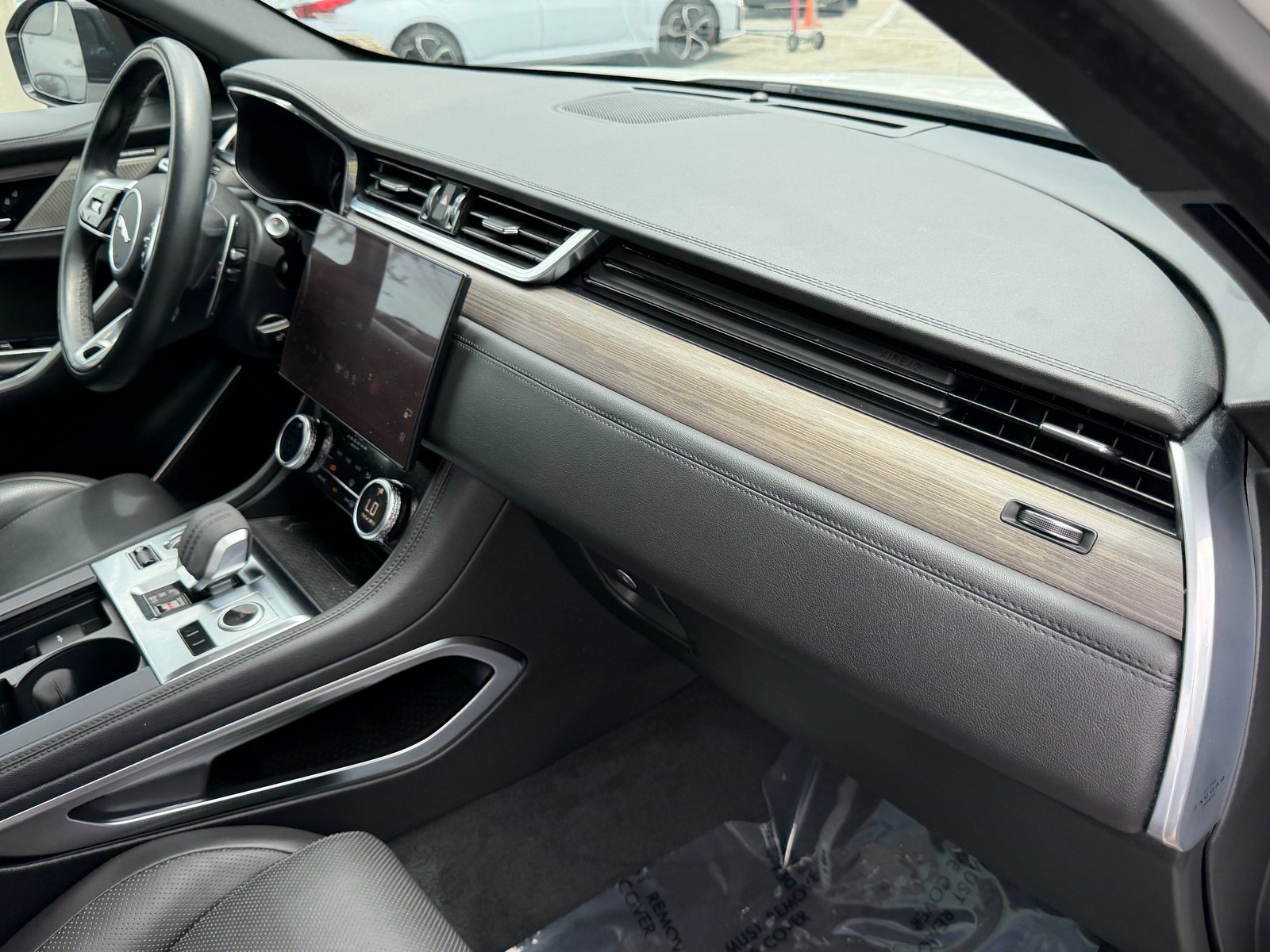 Used 2022 Jaguar F-PACE S AWD/4WD image 18