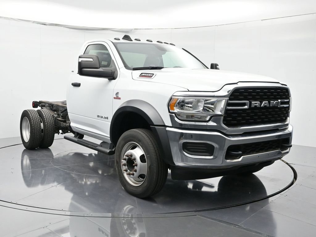 Used 2023 RAM 4500 SLT w/ Quick Order Package 2YG SLT RWD image 3