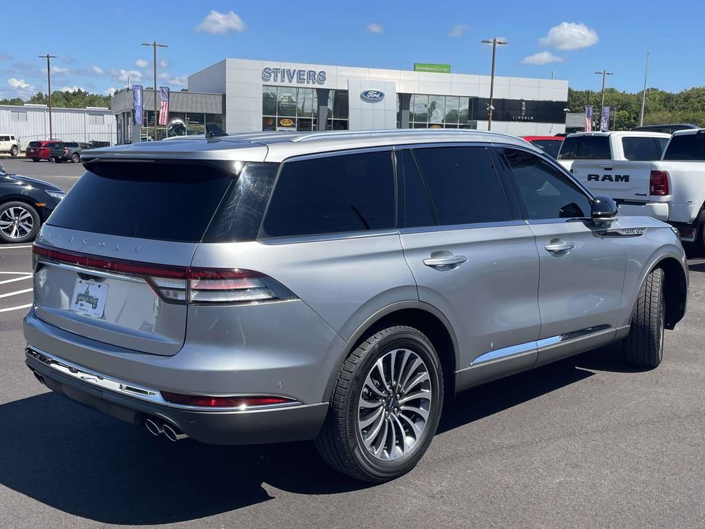 Used 2021 Lincoln Aviator Reserve w/ Equipment Group 201A AWD/4WD image 3