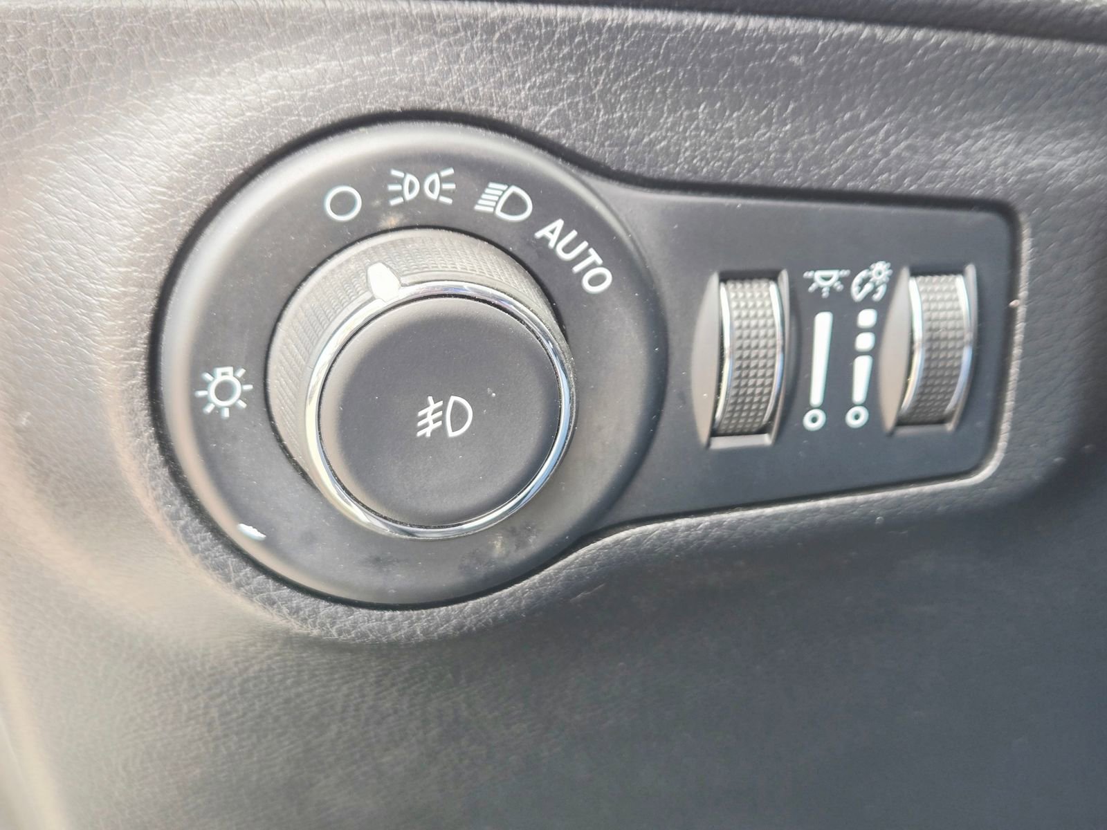 Used 2021 Jeep Compass Trailhawk image 20