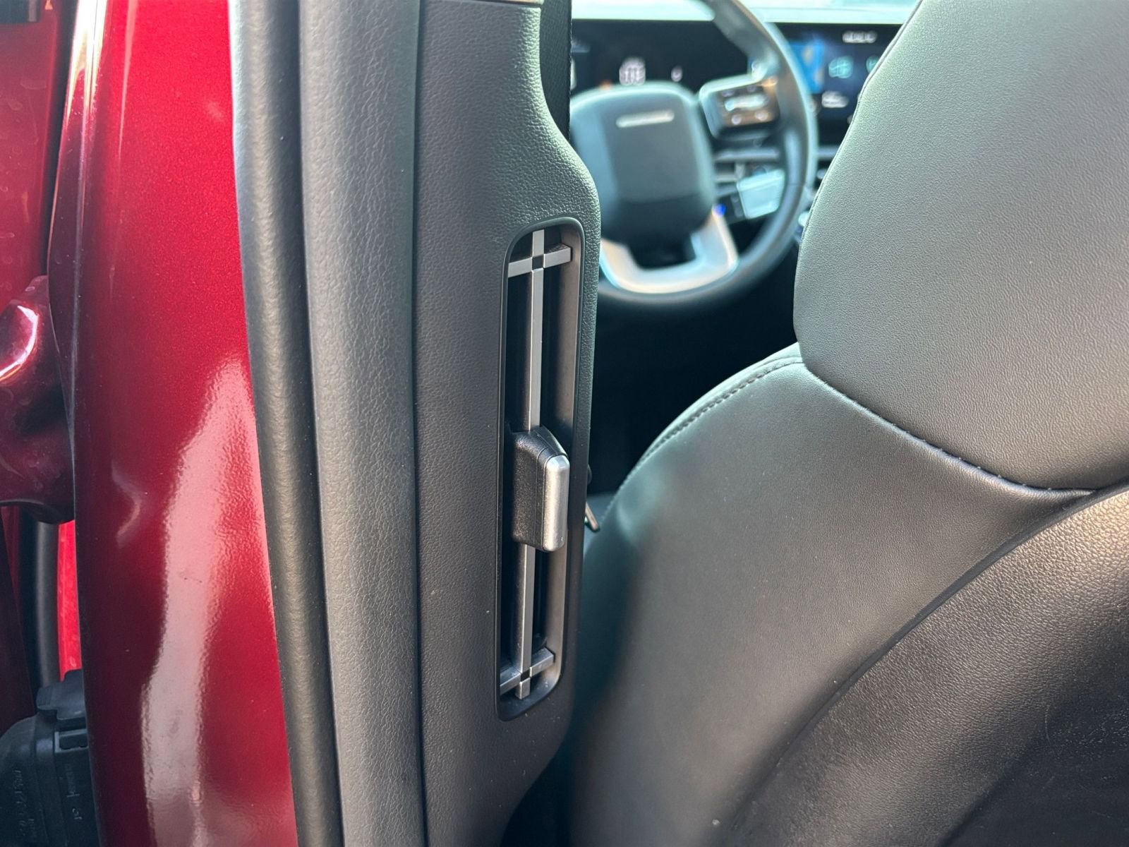 Used 2025 Hyundai Santa Fe SEL image 27