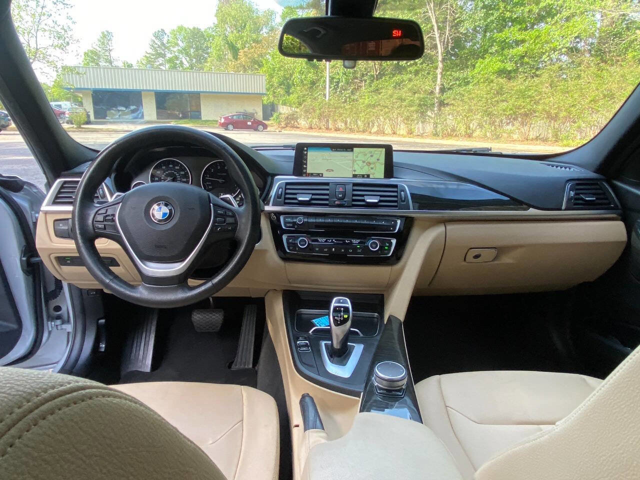 Used 2018 BMW 330i xDrive Sedan AWD/4WD image 38