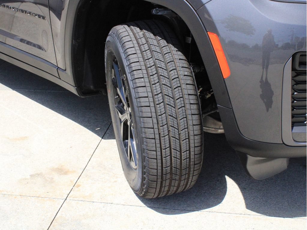 New 2026 Jeep Grand Cherokee L 4WD image 39