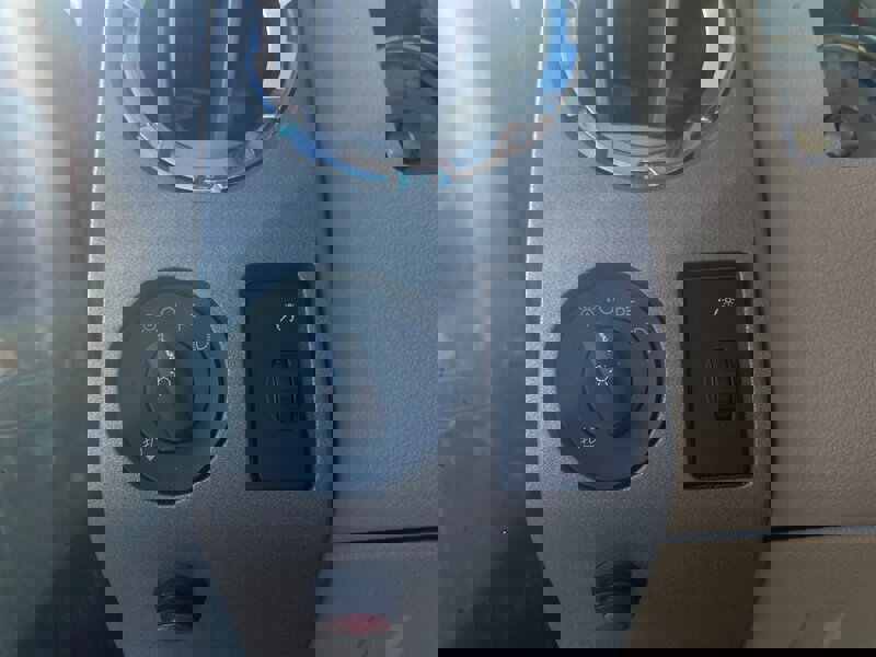 Used 2010 Ford F250 Lariat image 33