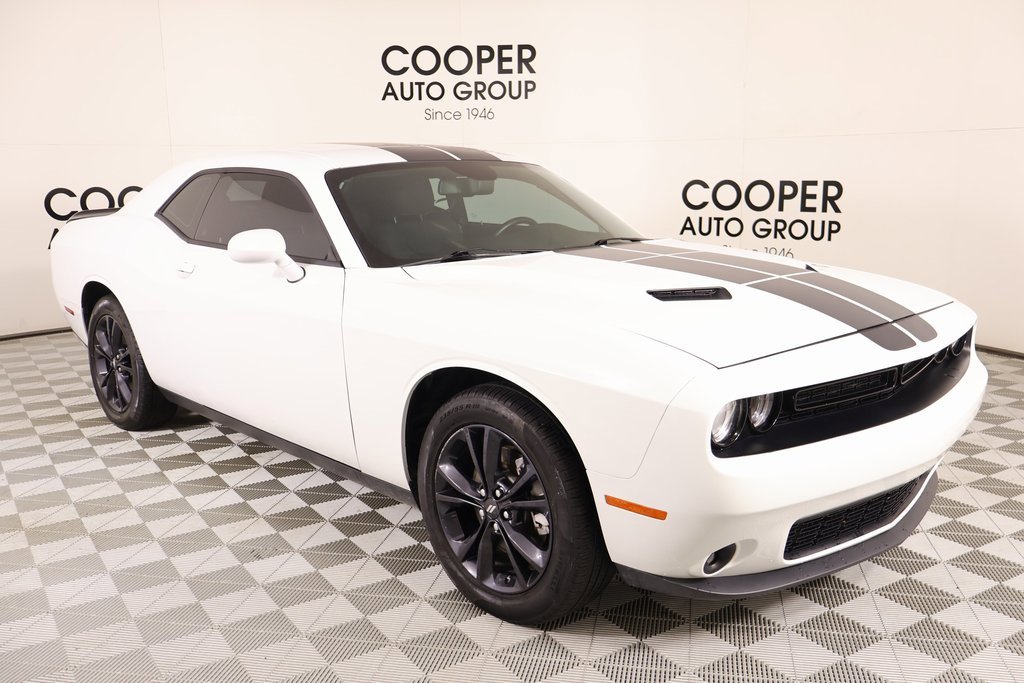 Used 2023 Dodge Challenger SXT w/ Blacktop Package image 1