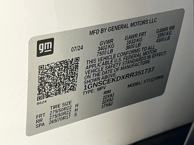 Used 2024 Chevrolet Suburban RST w/ Luxury Package RWD image 27