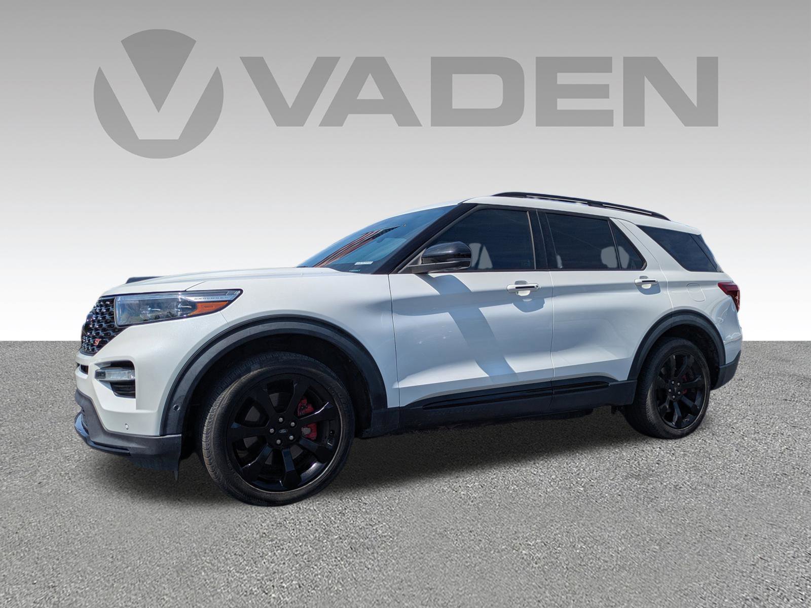 Used 2020 Ford Explorer ST w/ ST High-Performance Pack image 2