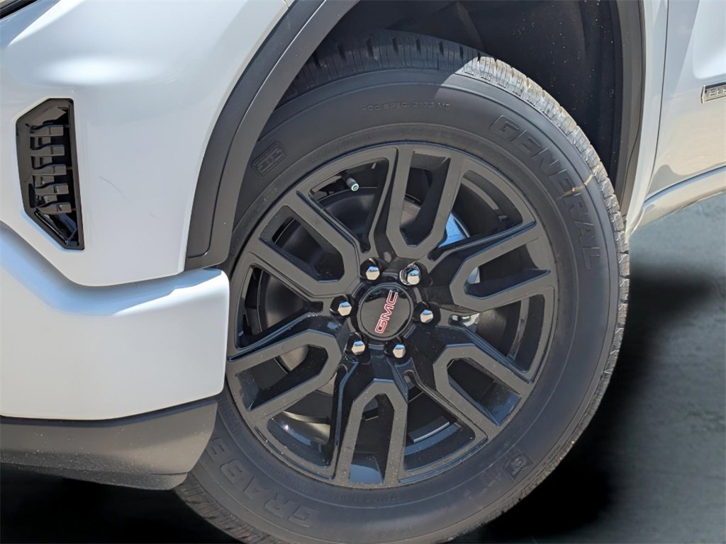 New 2026 GMC Sierra 1500 Elevation image 6
