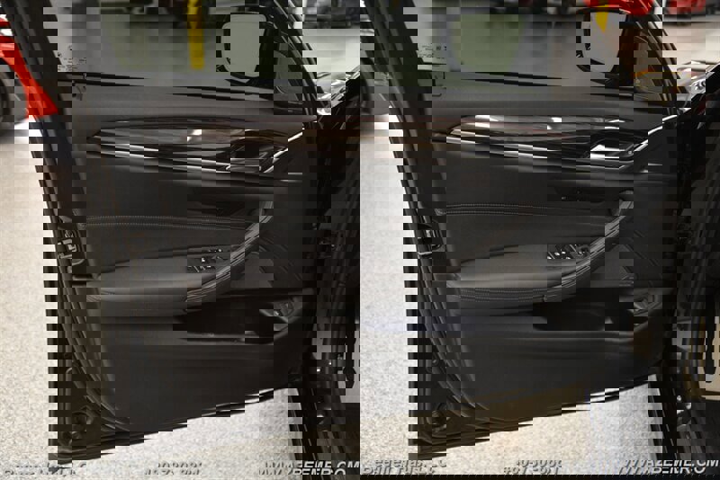 Used 2023 BMW 530i w/ M Sport Package image 39