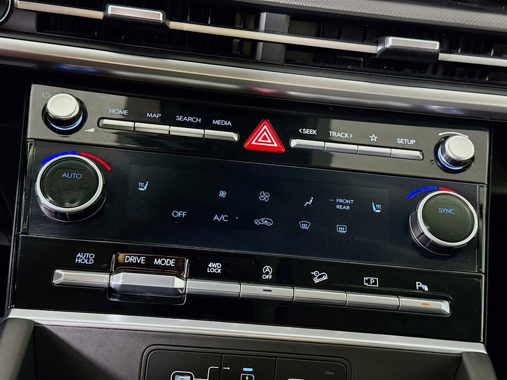 Used 2025 Hyundai Santa Fe SEL image 8