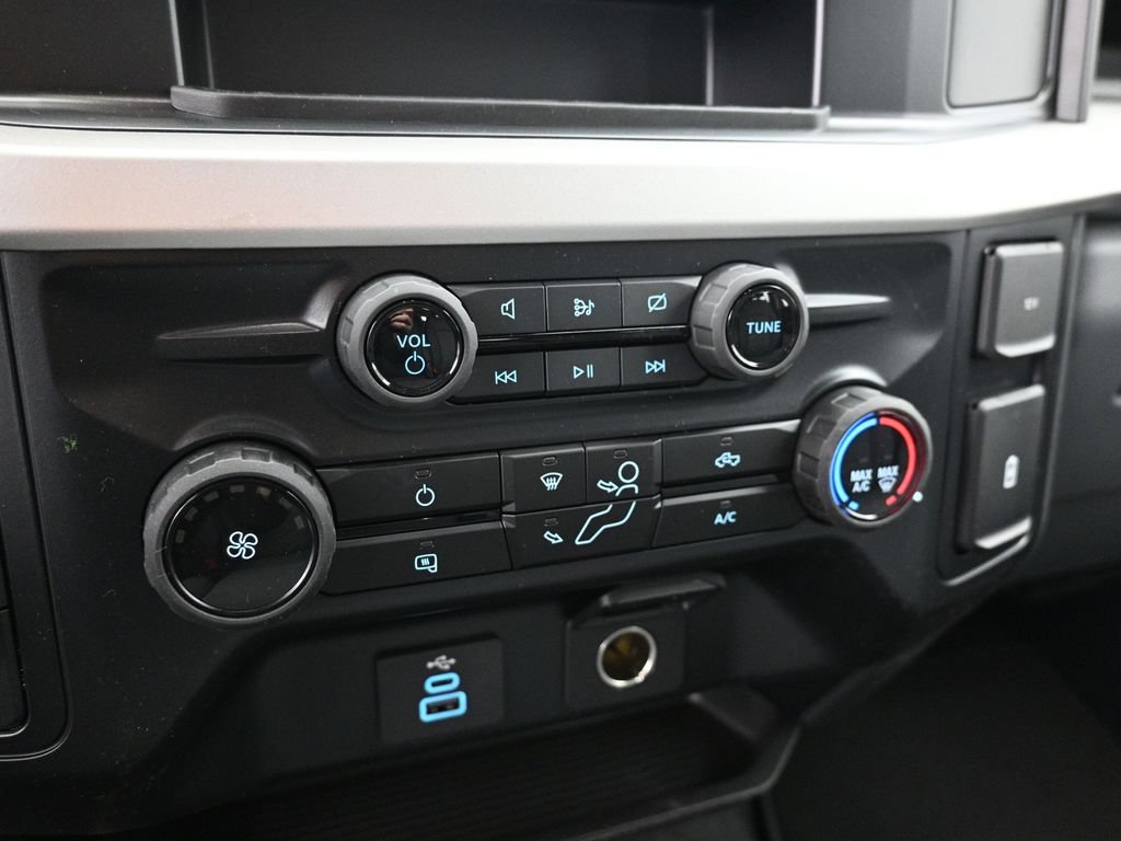 Used 2024 Ford F250 XL w/ STX Appearance Package AWD/4WD image 16