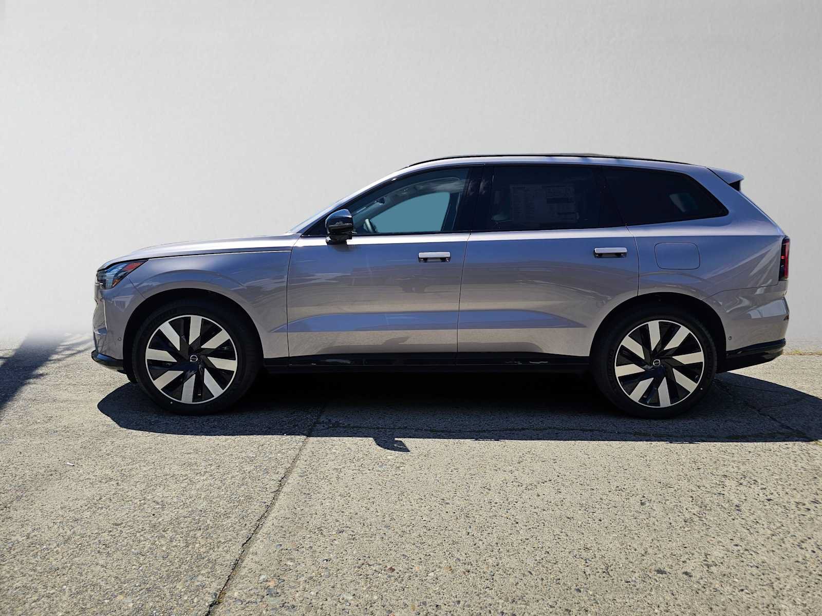 New 2026 Volvo EX90 Ultra AWD/4WD image 6