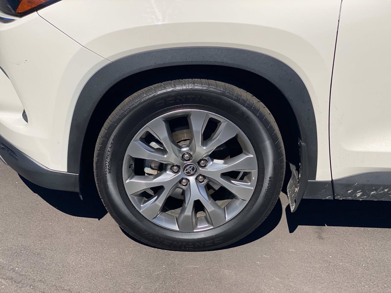 Used 2024 Toyota Grand Highlander FWD image 3