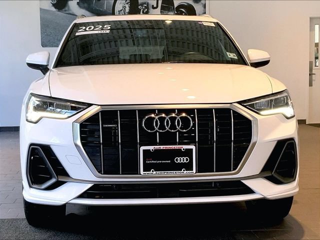 Used 2025 Audi Q3 2.0T Premium w/ Convenience Package AWD/4WD image 8