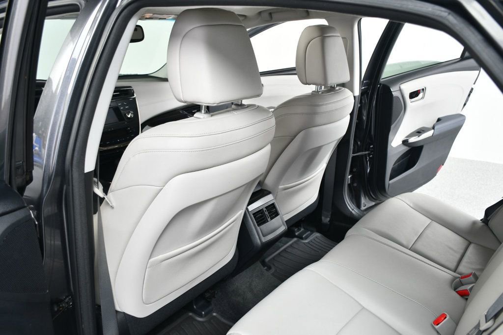 Used 2013 Toyota Avalon XLE Premium FWD image 32