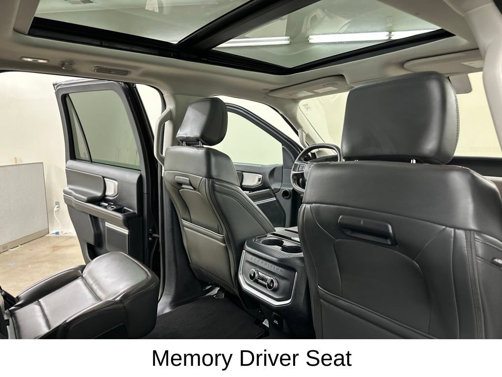 Used 2025 Ford Expedition Active AWD/4WD image 26