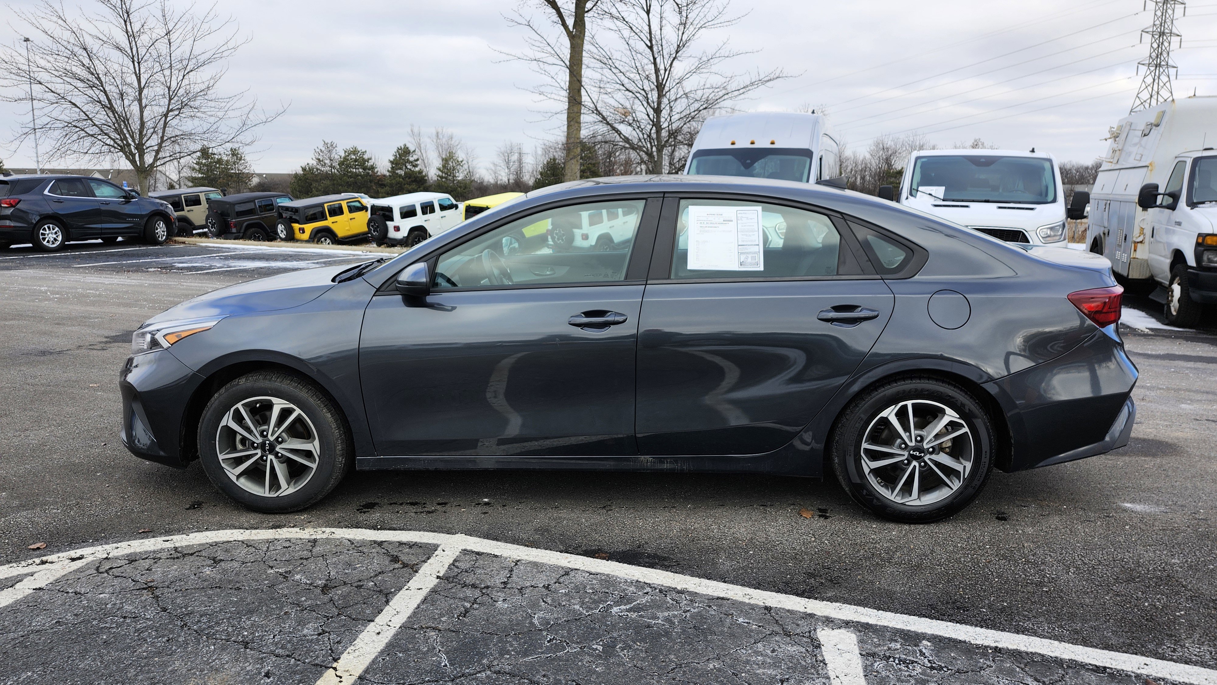 Used 2022 Kia Forte LXS image 12