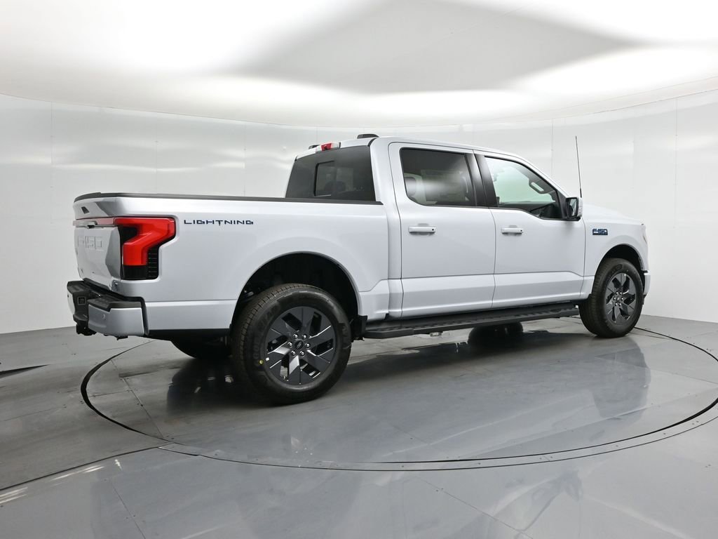 New 2025 Ford F150 Lightning Lariat image 27