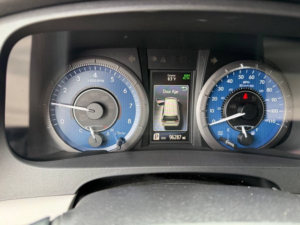 Certified 2018 Toyota Sienna XLE w/ XLE Navigation Package FWD image 5