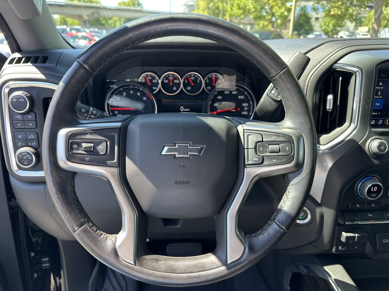 Used 2022 Chevrolet Silverado 1500 LT Trail Boss w/ LT Trail Boss Premium Package AWD/4WD image 14