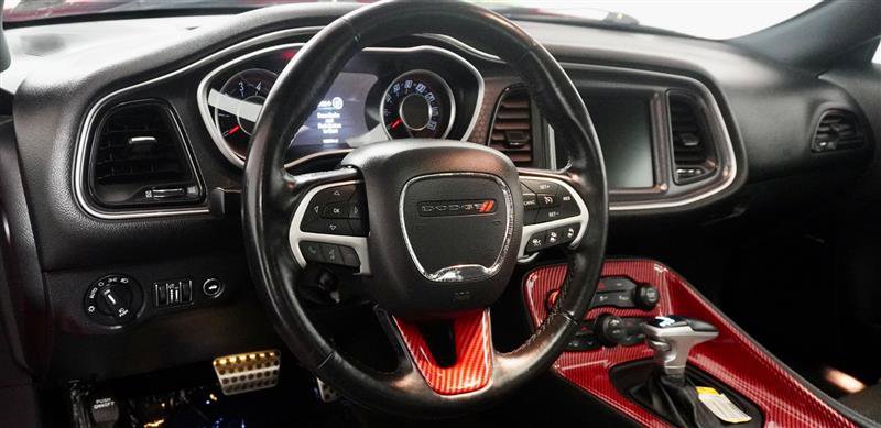 Used 2015 Dodge Challenger SXT Plus w/ Premium Sound Group image 10