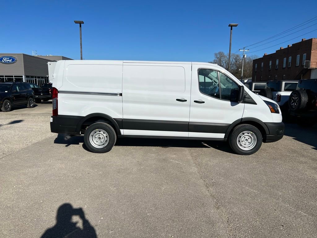Used 2024 Ford Transit 150 Low Roof RWD image 9