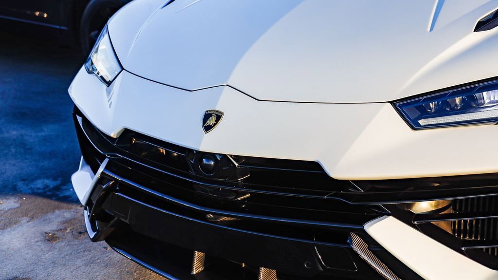 Used 2023 Lamborghini Urus Performante image 6