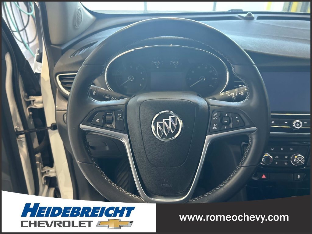 Used 2020 Buick Encore Preferred FWD image 18