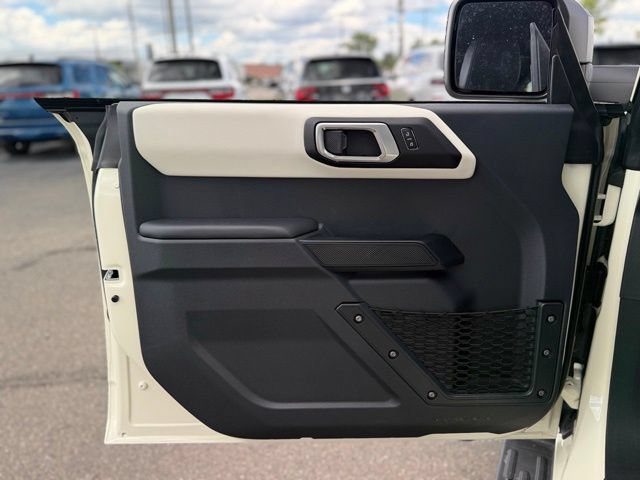 New 2026 Ford Bronco Outer Banks w/ Sasquatch Package AWD/4WD image 12