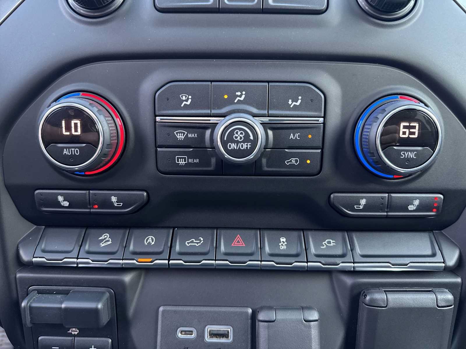 Certified 2020 Chevrolet Silverado 1500 RST AWD/4WD image 18