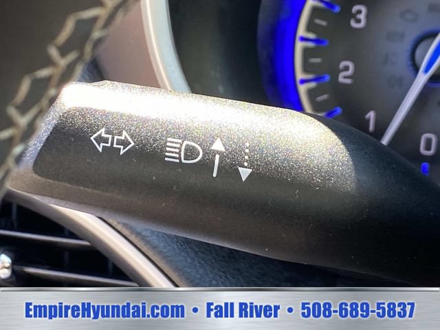 Used 2023 Chrysler Voyager LX FWD image 15